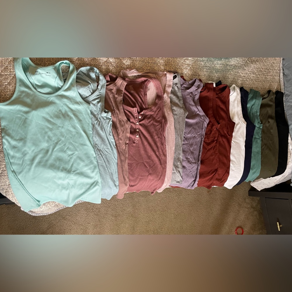 14 women tank tops